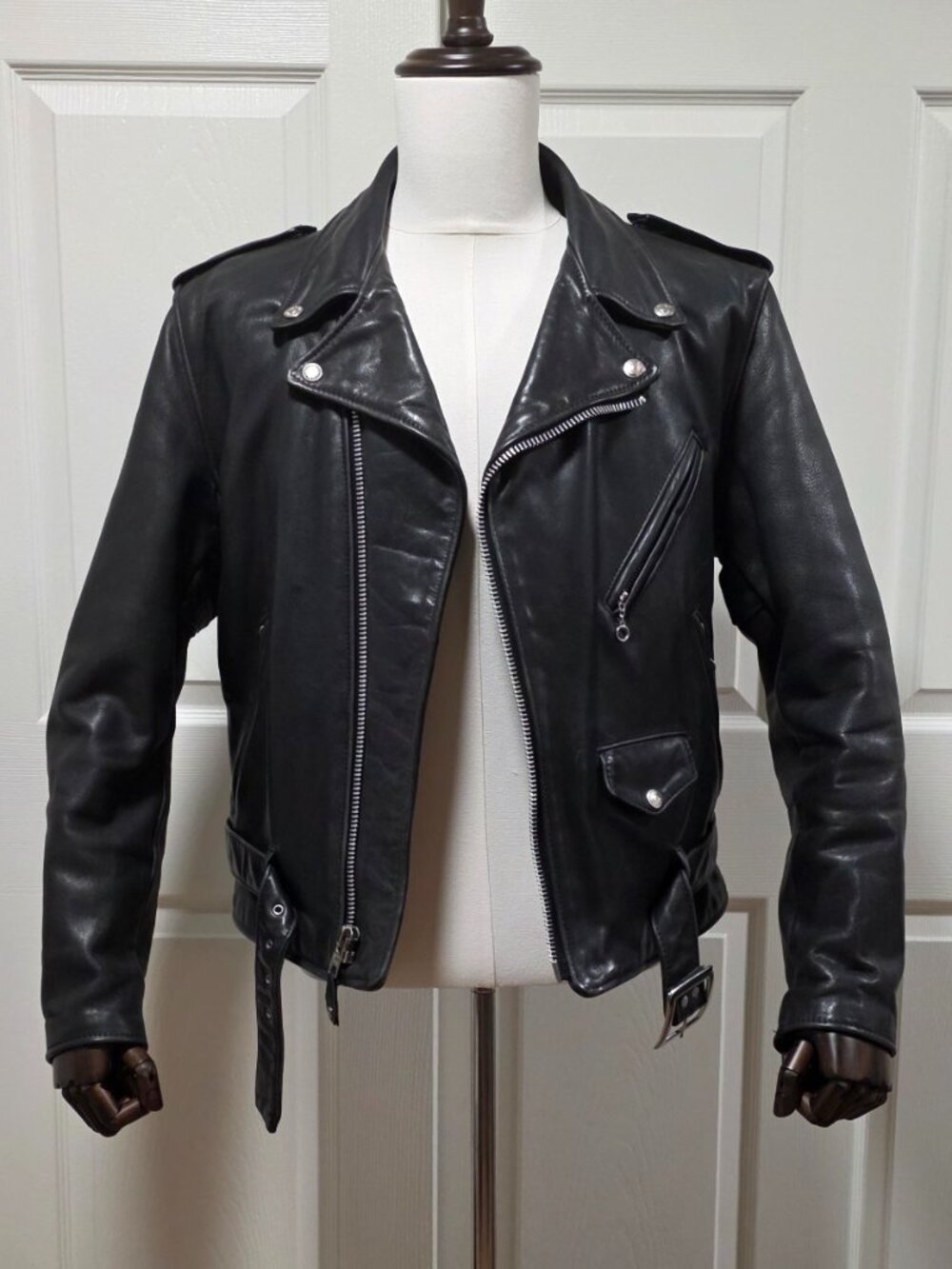 Vintage 90s Schott NYC Motorcycle Jacket (Model 118)